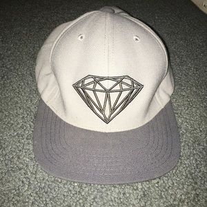 Diamond supply SnapBack grey color way